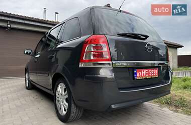 Мінівен Opel Zafira 2013 в 