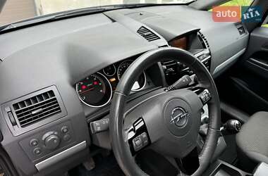 Мінівен Opel Zafira 2013 в 