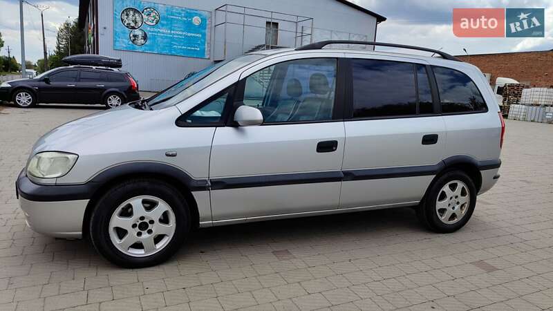 Минивэн Opel Zafira 2001 в Владимире