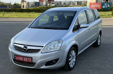 Минивэн Opel Zafira 2008 в 