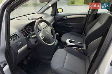 Минивэн Opel Zafira 2008 в 
