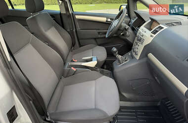 Минивэн Opel Zafira 2008 в 