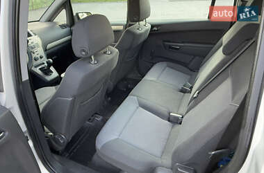 Минивэн Opel Zafira 2008 в 