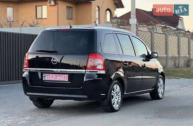 Минивэн Opel Zafira 2011 в 