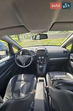 Мінівен Opel Zafira 2011 в Ірпені