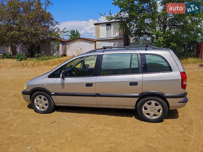 Минивэн Opel Zafira 1999 в 