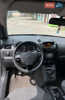 Минивэн Opel Zafira 2014 в Чернигове