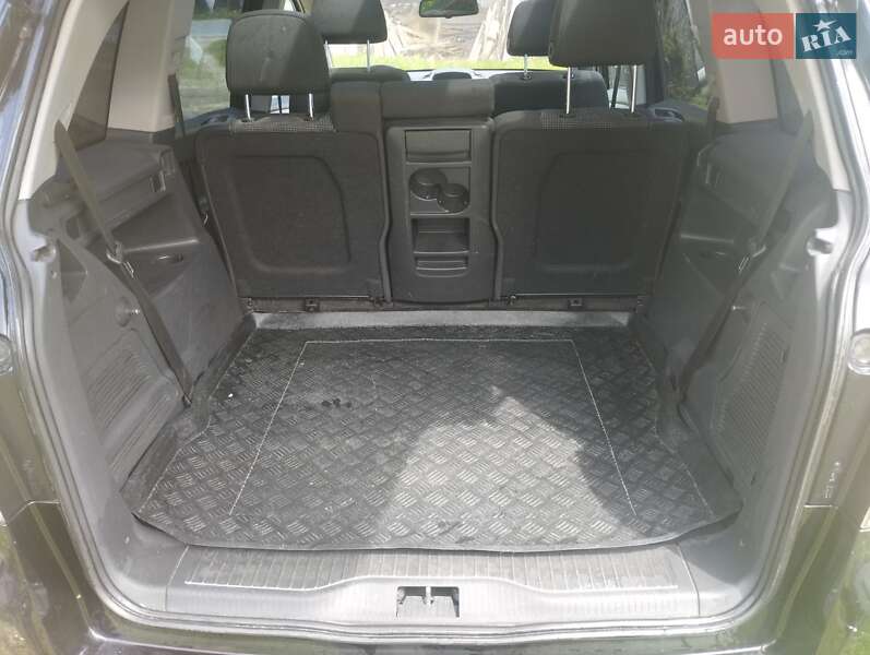Мінівен Opel Zafira 2011 в Косові