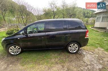 Мінівен Opel Zafira 2011 в Косові