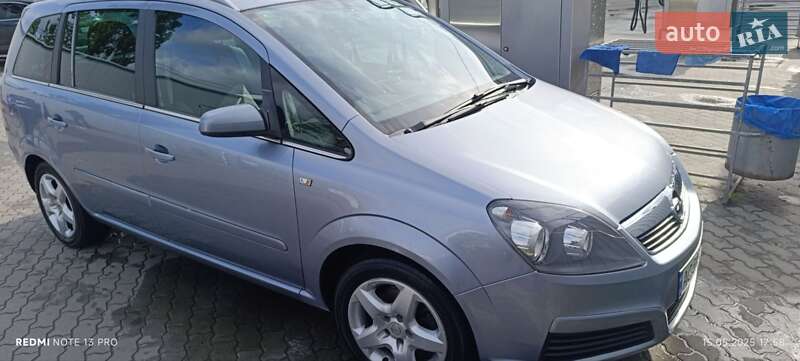 Минивэн Opel Zafira 2006 в 