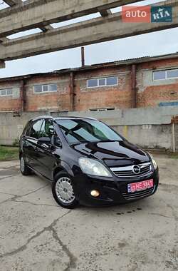 Минивэн Opel Zafira 2010 в Белой Церкви
