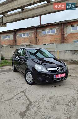 Минивэн Opel Zafira 2010 в 