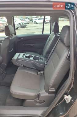 Минивэн Opel Zafira 2010 в 