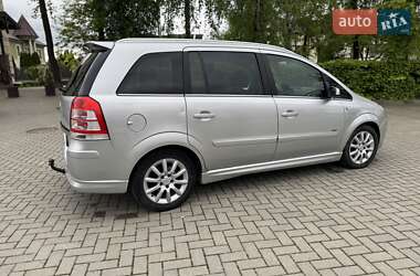 Минивэн Opel Zafira 2009 в 