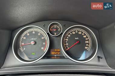 Минивэн Opel Zafira 2009 в 