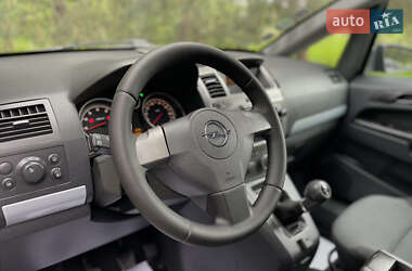 Мінівен Opel Zafira 2005 в 