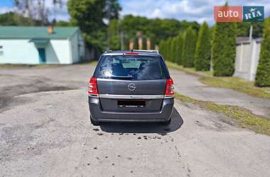 Минивэн Opel Zafira 2011 в 