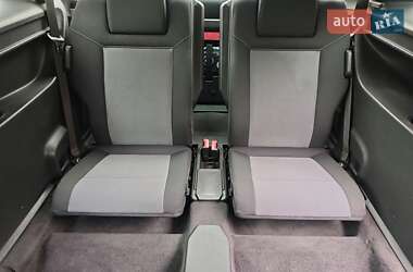 Минивэн Opel Zafira 2011 в 