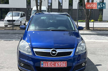 Минивэн Opel Zafira 2005 в 