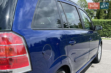 Минивэн Opel Zafira 2005 в 