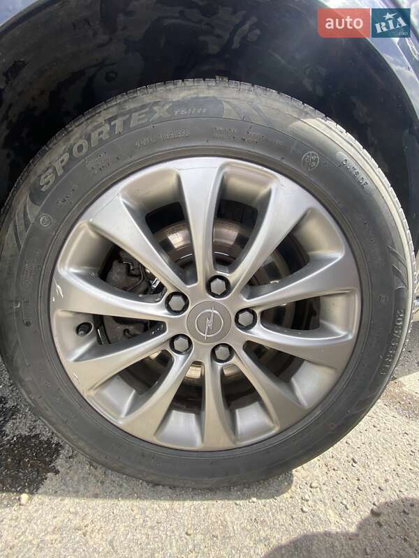 Мінівен Opel Zafira 2010 в Самборі