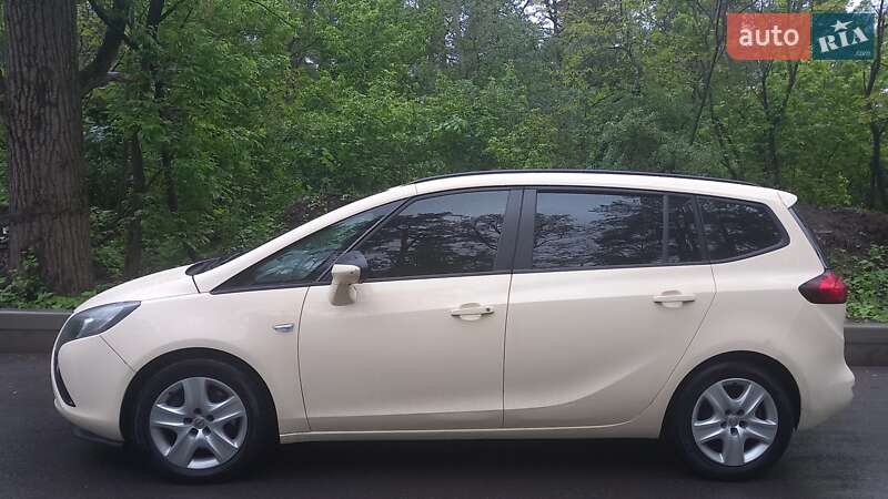 Мінівен Opel Zafira 2014 в Києві