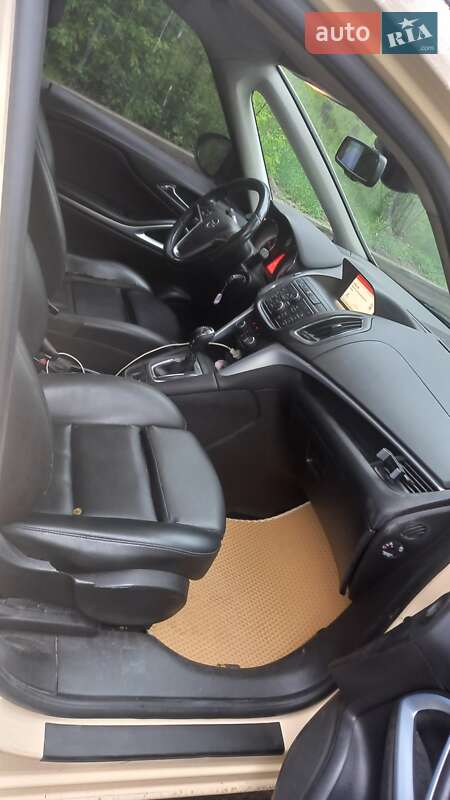 Мінівен Opel Zafira 2014 в Києві
