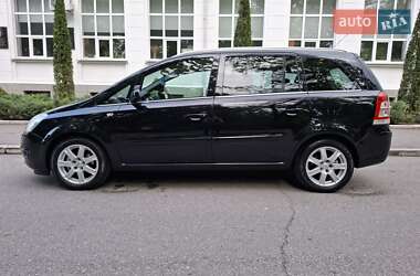Минивэн Opel Zafira 2008 в 