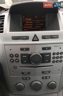 Минивэн Opel Zafira 2009 в 