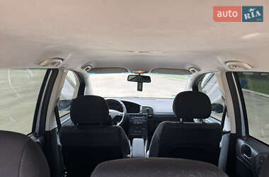 Минивэн Opel Zafira 2001 в 
