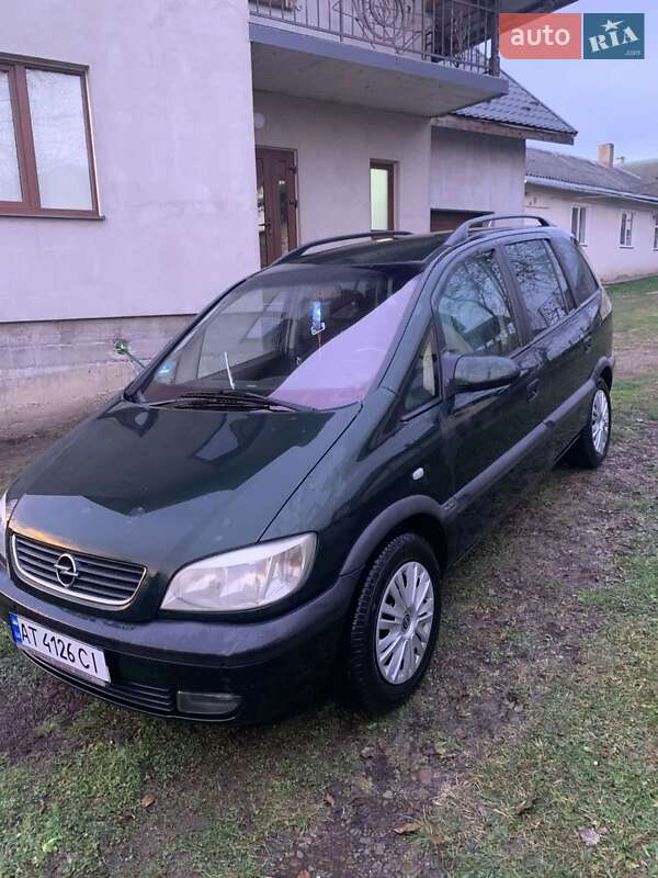 Минивэн Opel Zafira 2002 в 