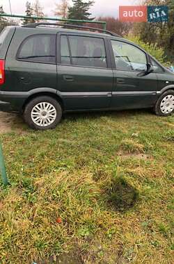 Минивэн Opel Zafira 2002 в 