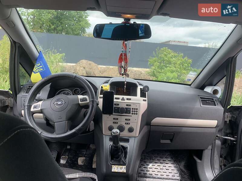 Мінівен Opel Zafira 2008 в Самборі