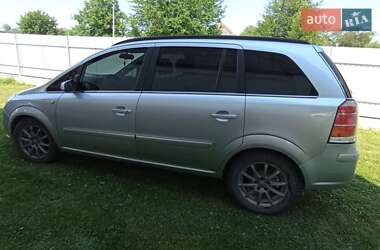 Минивэн Opel Zafira 2005 в 