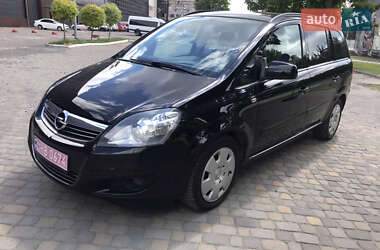 Минивэн Opel Zafira 2011 в Луцке