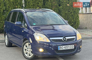 Минивэн Opel Zafira 2010 в Тернополе