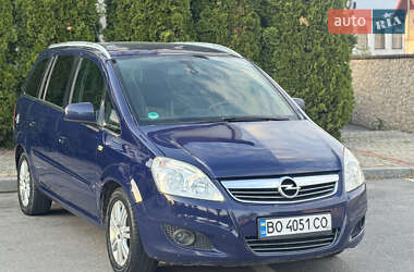 Мінівен Opel Zafira 2010 в 