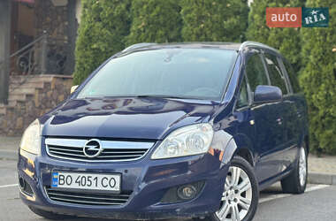 Мінівен Opel Zafira 2010 в 