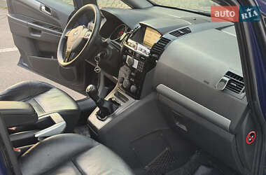 Мінівен Opel Zafira 2010 в 