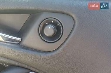 Минивэн Opel Zafira 2012 в 
