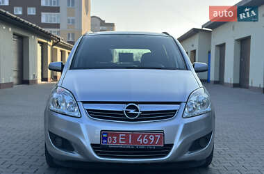 Минивэн Opel Zafira 2009 в 