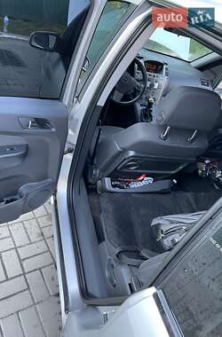 Минивэн Opel Zafira 2007 в 