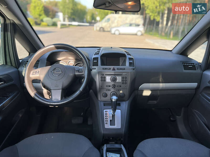 Мінівен Opel Zafira 2006 в Києві