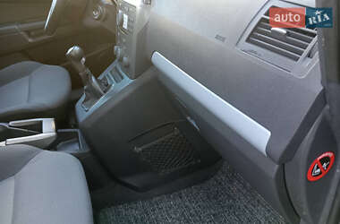Минивэн Opel Zafira 2008 в 