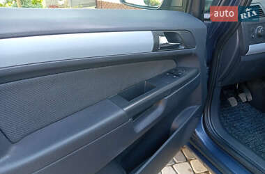 Минивэн Opel Zafira 2008 в 