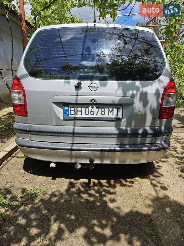 Минивэн Opel Zafira 2004 в Одессе