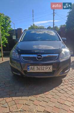 Opel Zafira 2010 Opel Zafira 2010