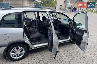 Минивэн Opel Zafira 2002 в 