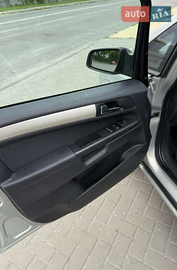 Минивэн Opel Zafira 2009 в 