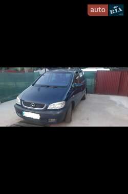 Минивэн Opel Zafira 2001 в Рахове
